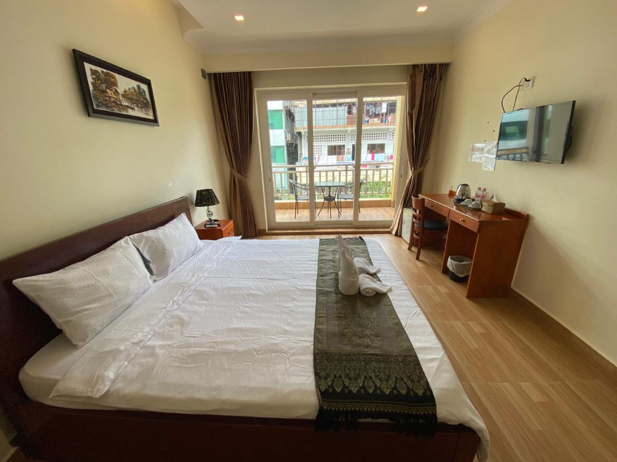 Phnom Penh Le Vincent Hotel Exterior photo